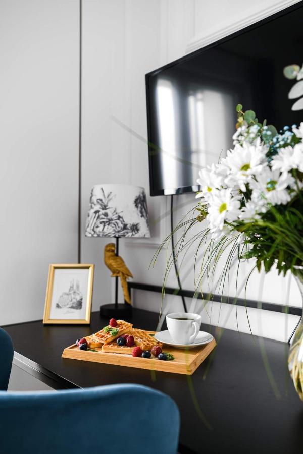 Luxury Design - Tower Bliska Wola Warschau